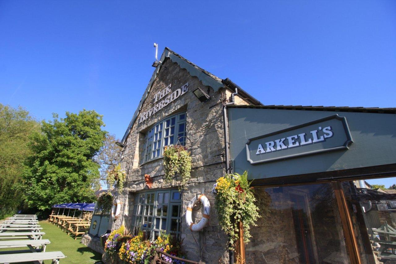 The Riverside Lechlade Exterior foto